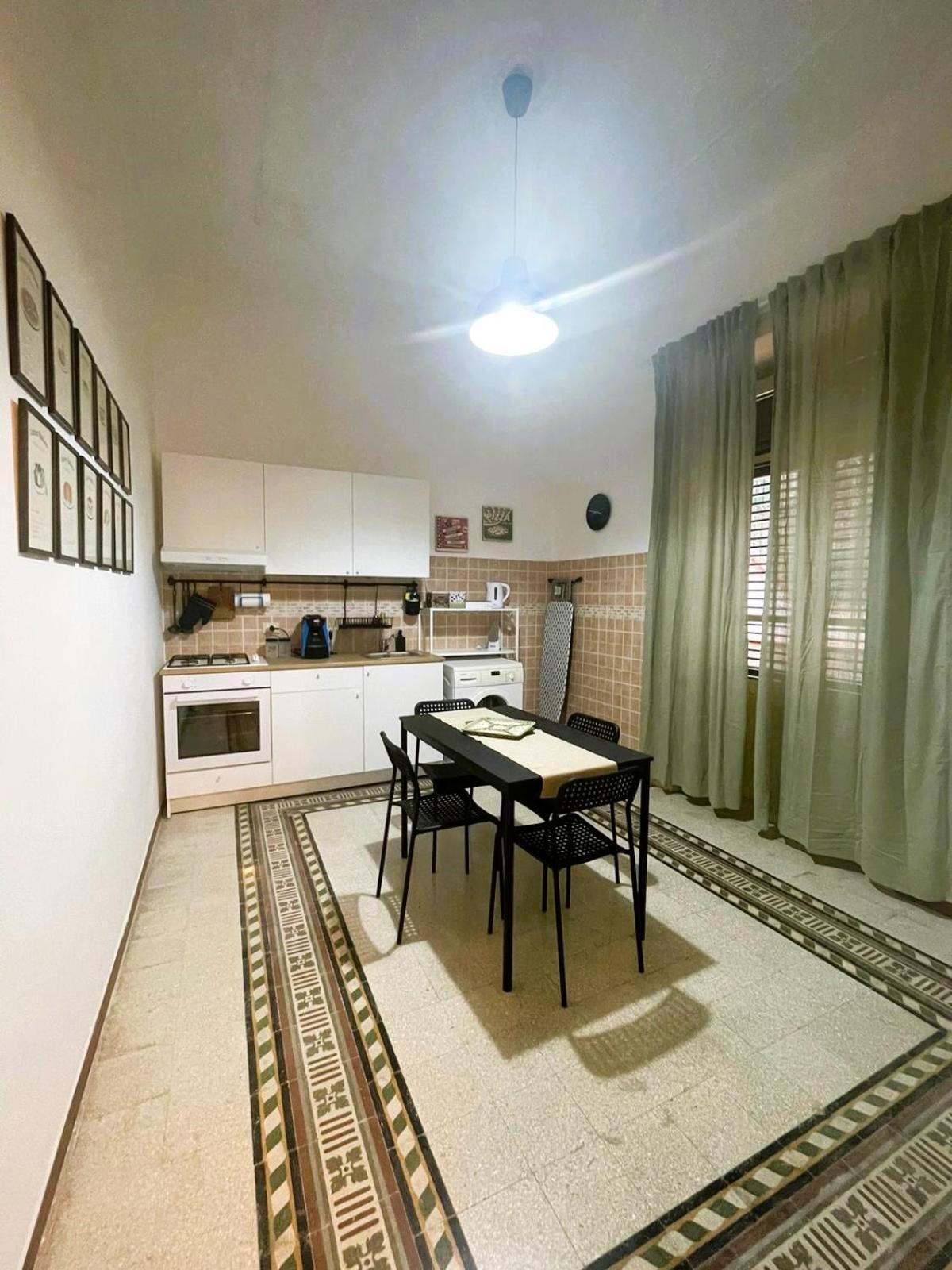 Olivuzza Rooms In Apartment Palermo Bagian luar foto