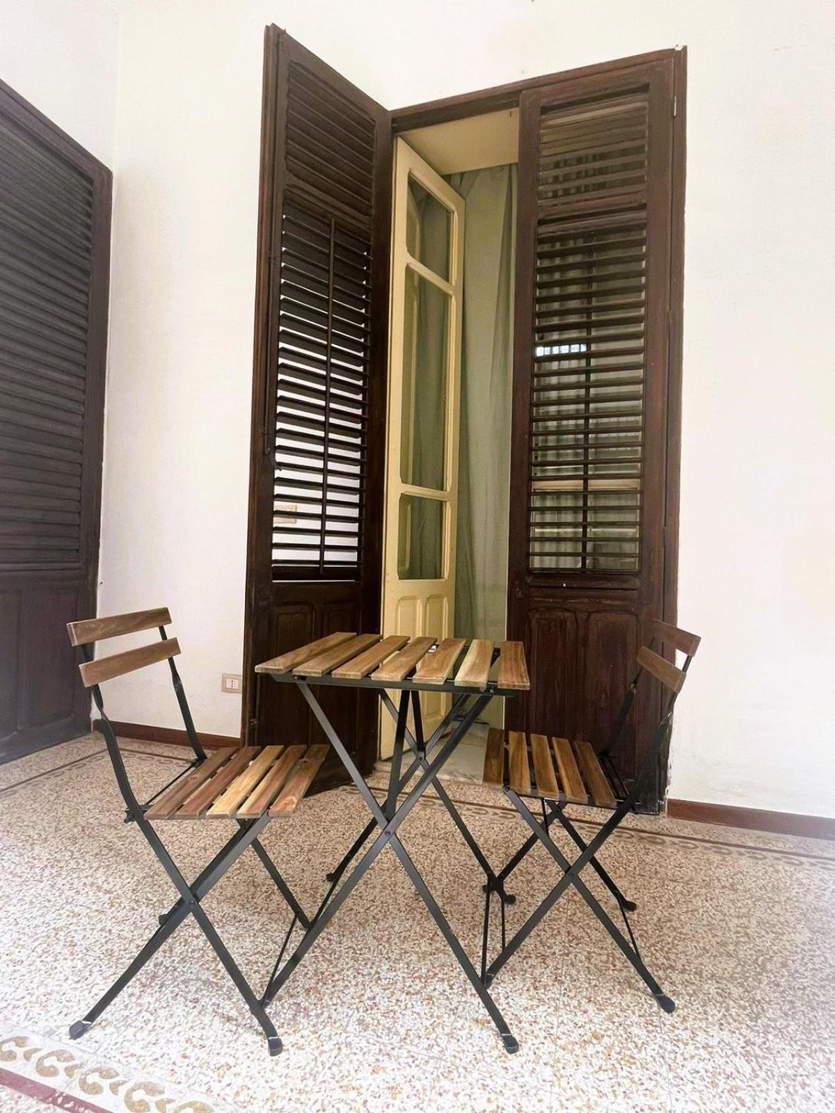 Olivuzza Rooms In Apartment Palermo Bagian luar foto