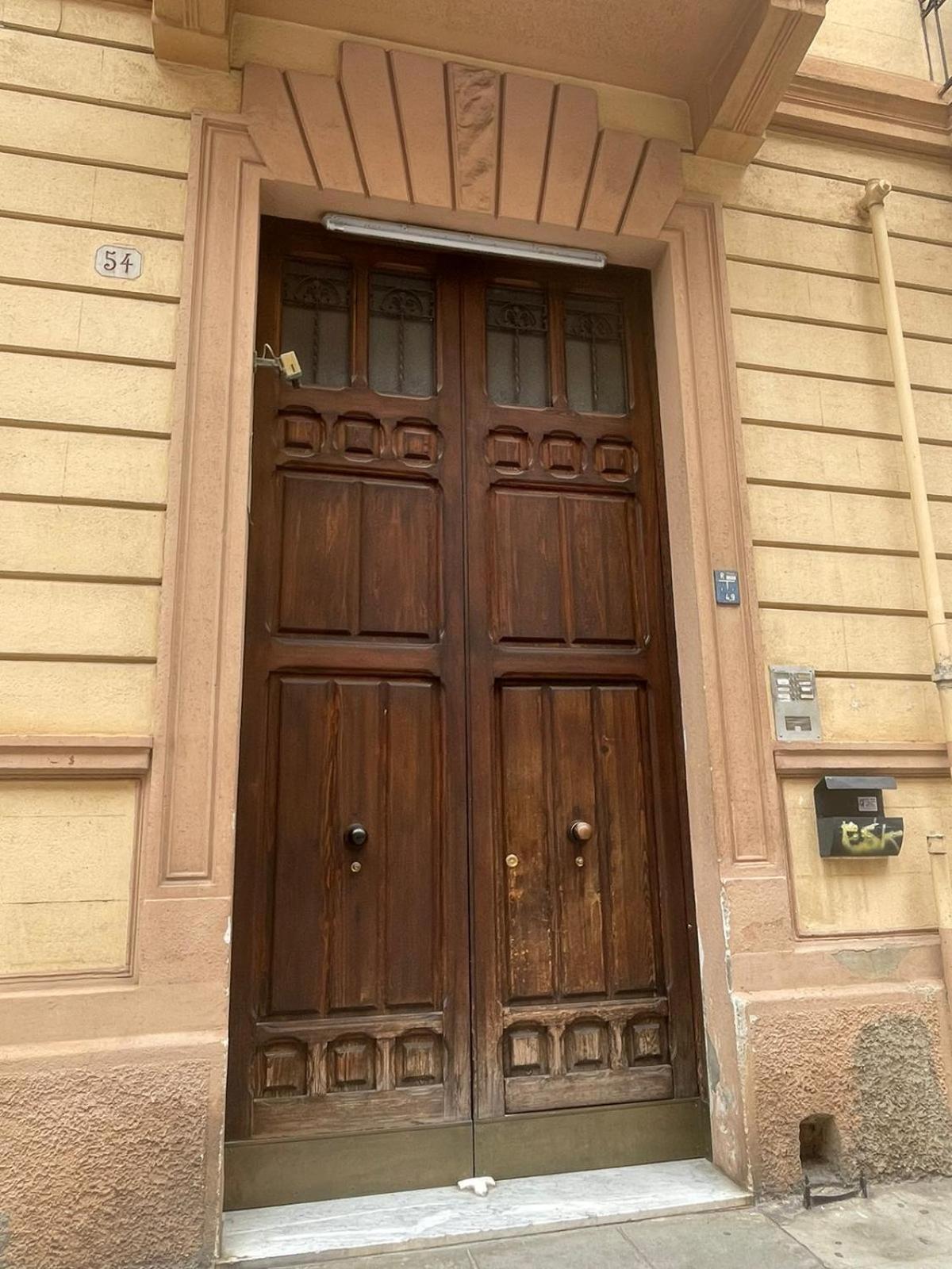 Olivuzza Rooms In Apartment Palermo Bagian luar foto