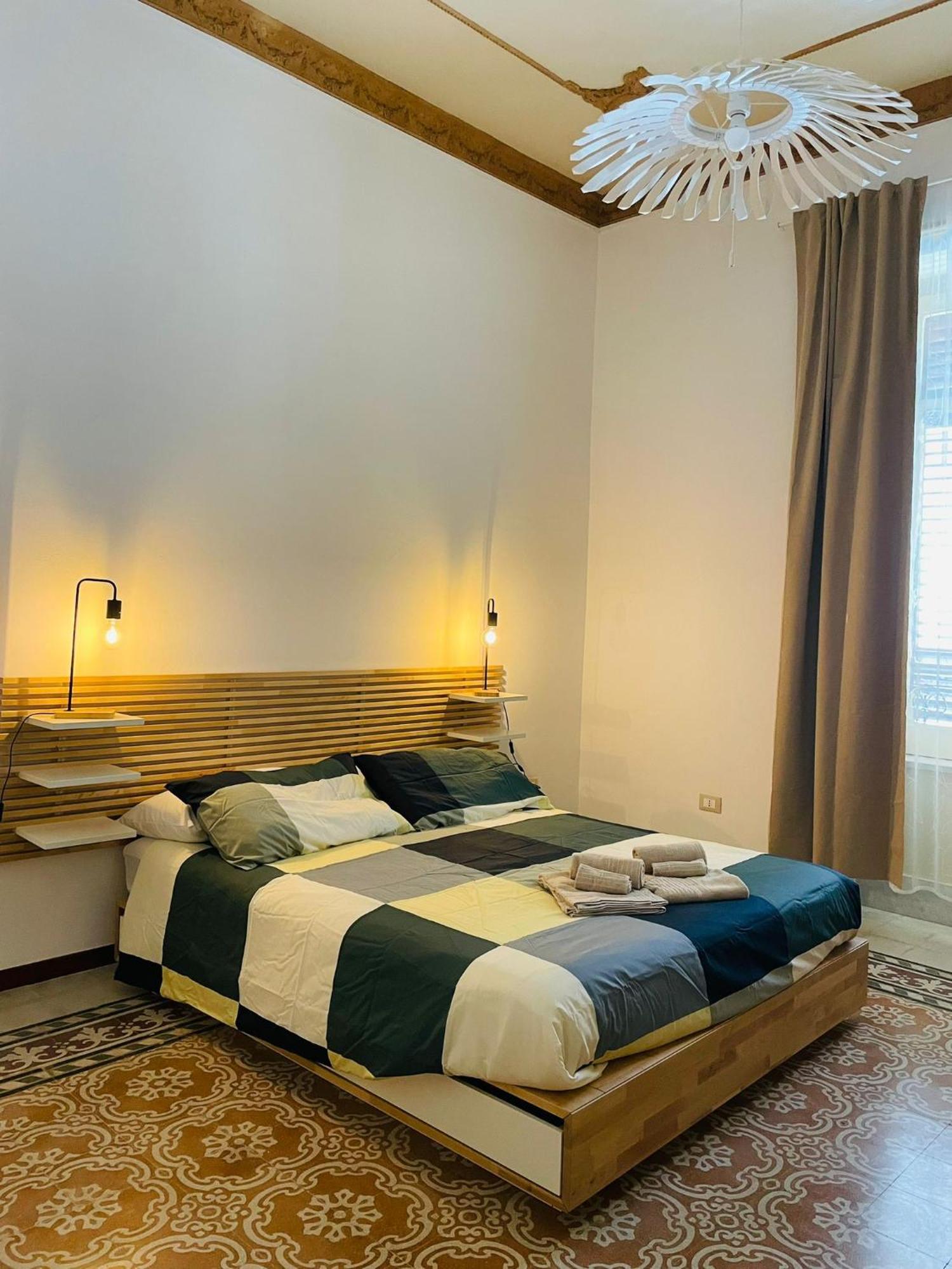 Olivuzza Rooms In Apartment Palermo Bagian luar foto