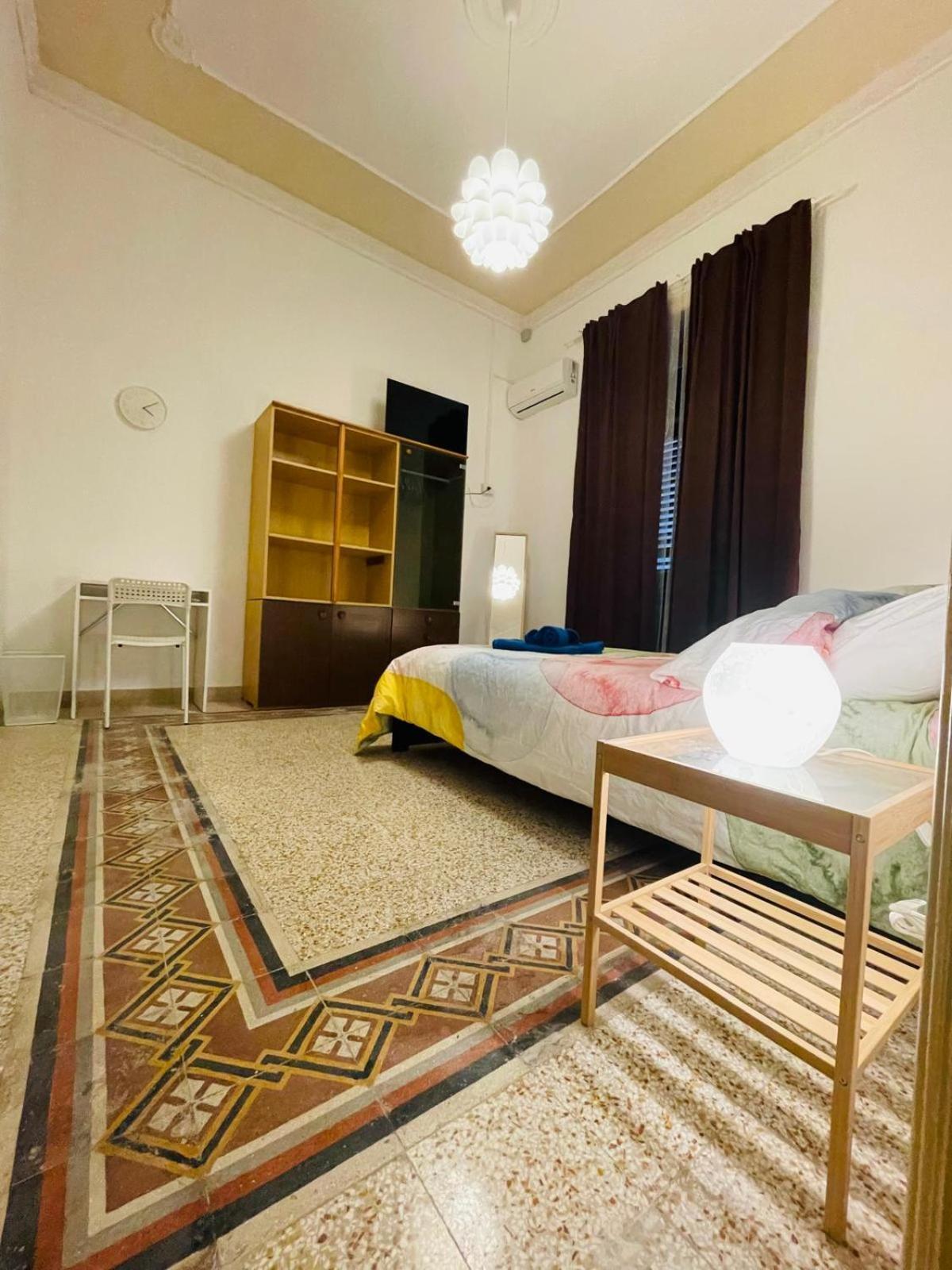 Olivuzza Rooms In Apartment Palermo Bagian luar foto